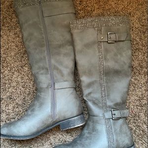 Women’s Grey zipper knee length boots